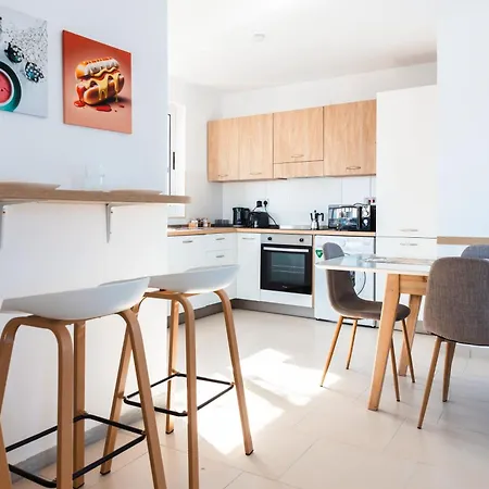 Beautiful Terraced View By Arco Collection וילה Is-Swieqi