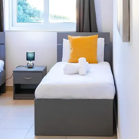 Beautiful Terraced View By Arco Collection וילה